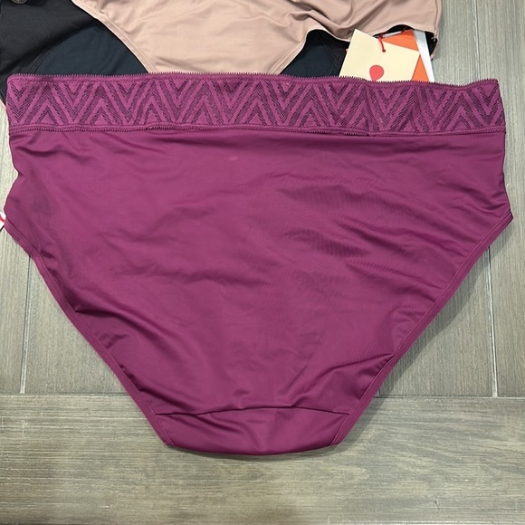 NWT! Bundle of (2) Thinx Panties - Picture 9 of 10